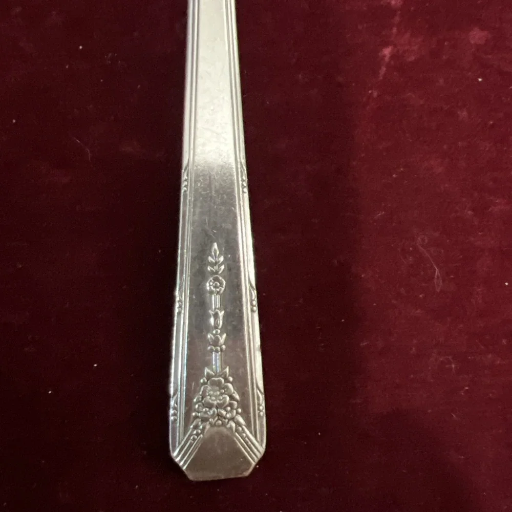 1 Dinner/Teaspoon Milady Oneida Community‎ 1940 Silver Plate Silverplate Floral